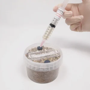 Inoculating a PF-Tek MycoPot through its injection port